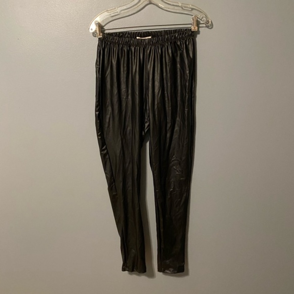 5/$25 Leather look leggings size medium